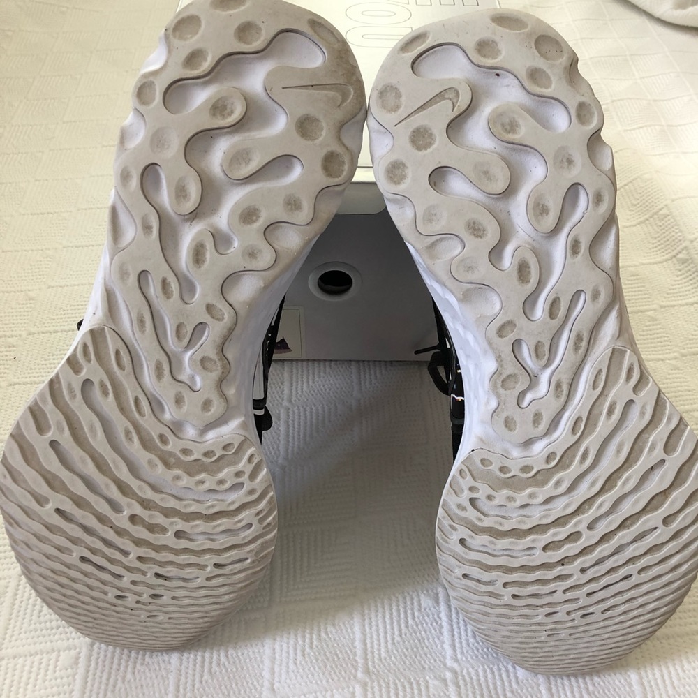 nike ID react infinity. - Picture 5 of 5